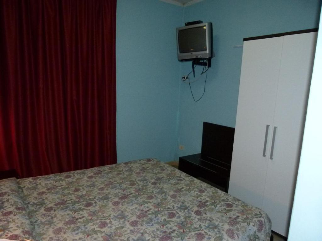 Hotel Olivi ซาโล ภายนอก รูปภาพ